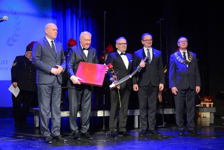 Lech Wietrzyk odbiera Szablę Kilińskiego