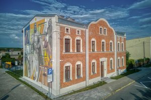 Na zdjęciu kamienica przy ul. Pszczyńskiej 9 w Żorach