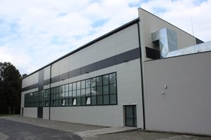 Na zdjęciu hala sportowa przy Zespole Szkół nr 1 w Żorach