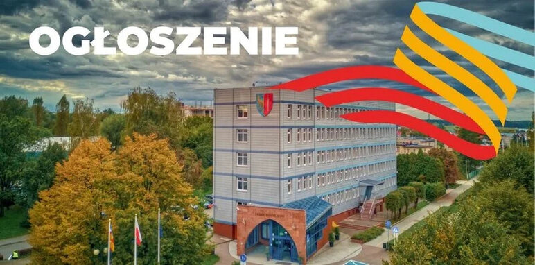 Na zdjęciu budynek Urzędu Miasta Żory przy al. Wojska Polskiego 25 z lotu ptaka oraz napis: Ogłoszenie