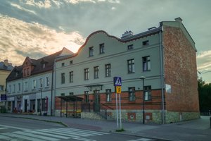 Na zdjęciu budynek przy ul. Dworcowej w Żorach