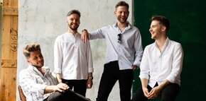 Zespół The WHOOP Group, który tworzą Jakub Muras – saksofon sopranowy, Mateusz Dobosz - saksofon altowy, Krzysztof Koszowski – saksofon tenorowy oraz Szymon Zawodny – saksofon barytonowy. 