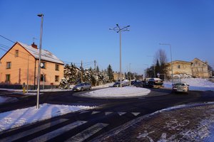 Na zdjęciu rondo w dzielnicy Rogoźna w Żorach