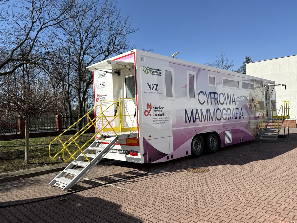 Nowy mammobus - widok z zewnątrz