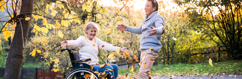 Seniorzy i niepełnosprawni banner