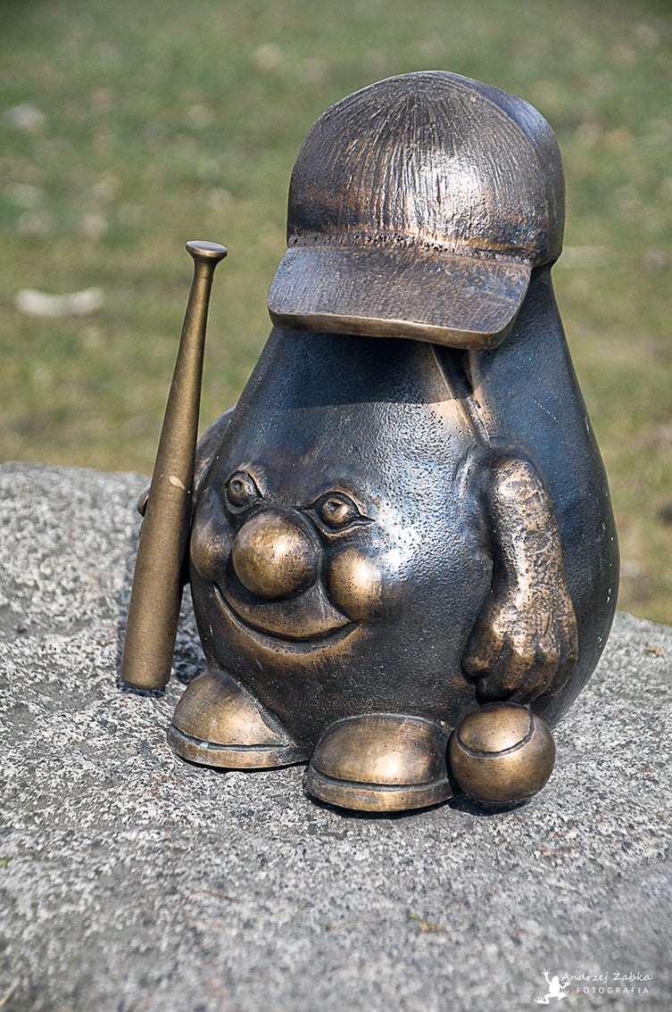 Figurka Żorka baseballisty